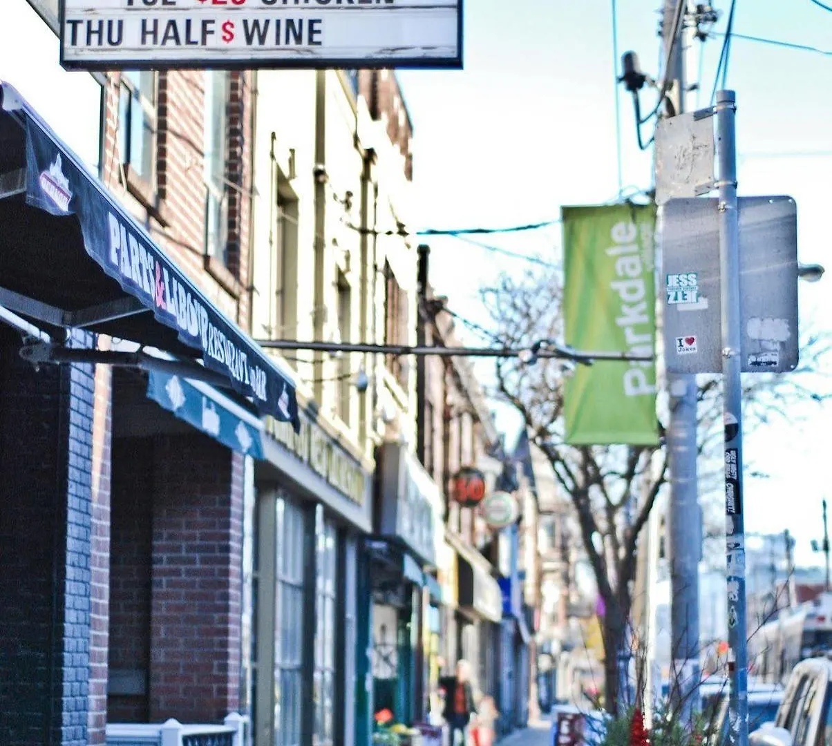 ***  West Queen West Hotel Toronto Canada